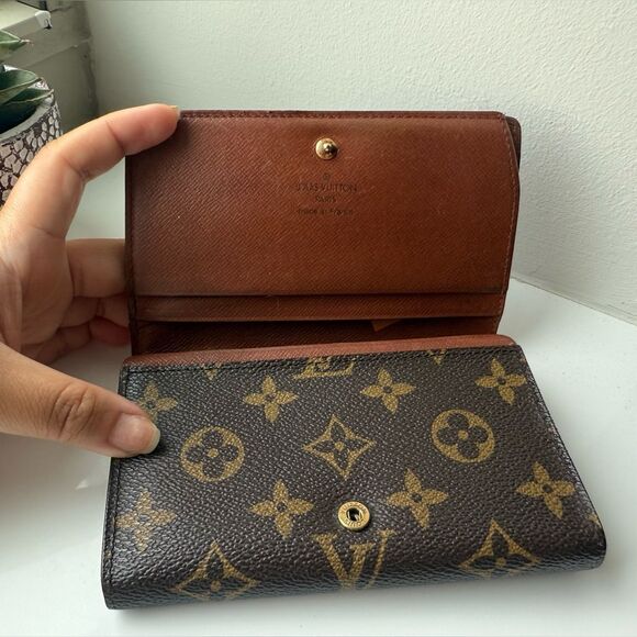 Louis Vuitton Tresor wallet Monogram - Picture 6 of 14